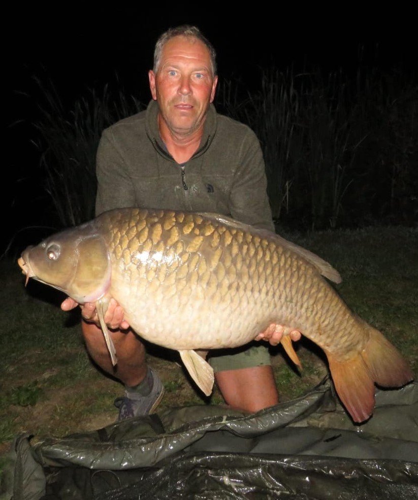 carp fishing holiday france