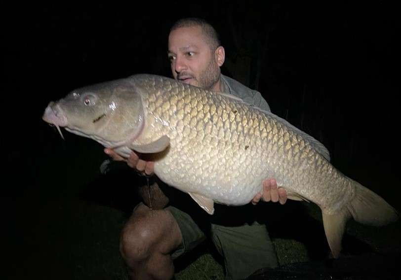 carp fishing holiday france