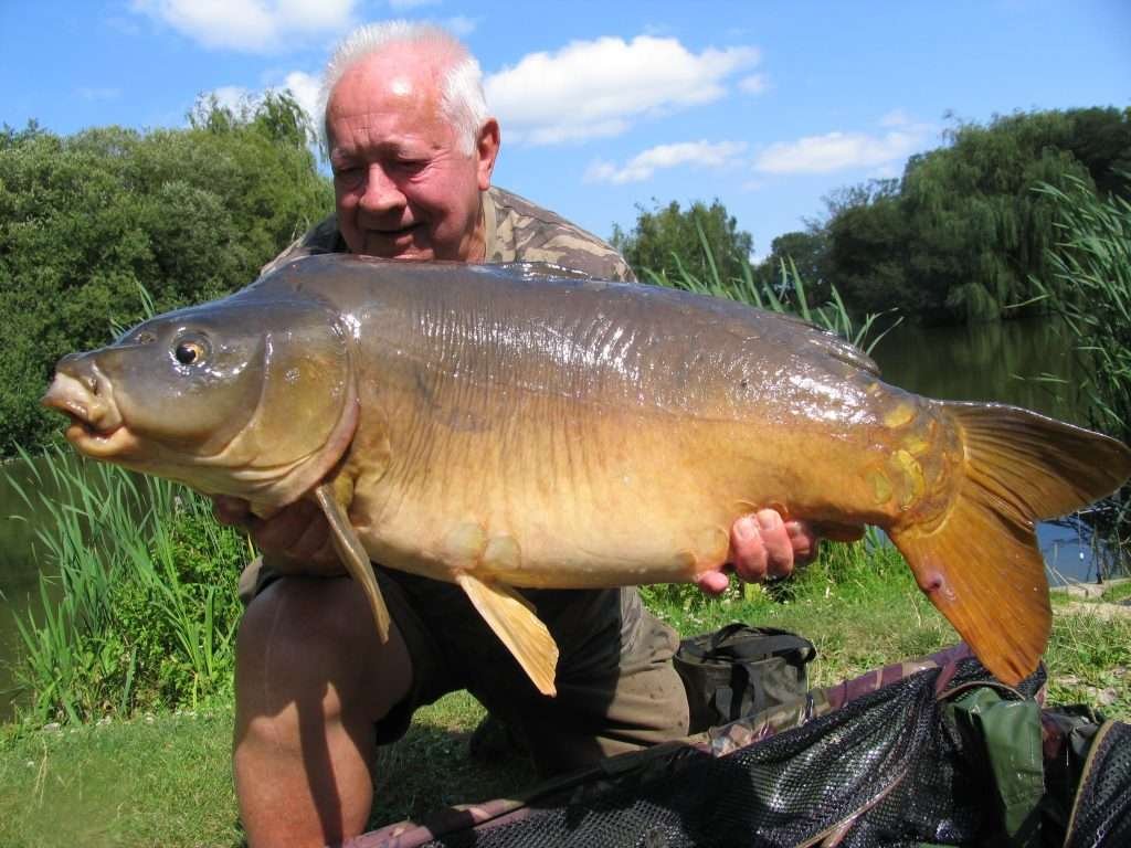 carp fishing holiday france