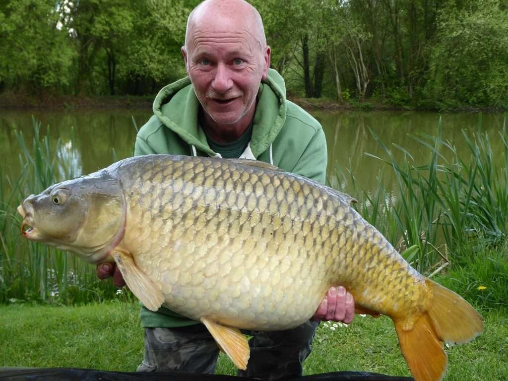 carp fishing holiday france