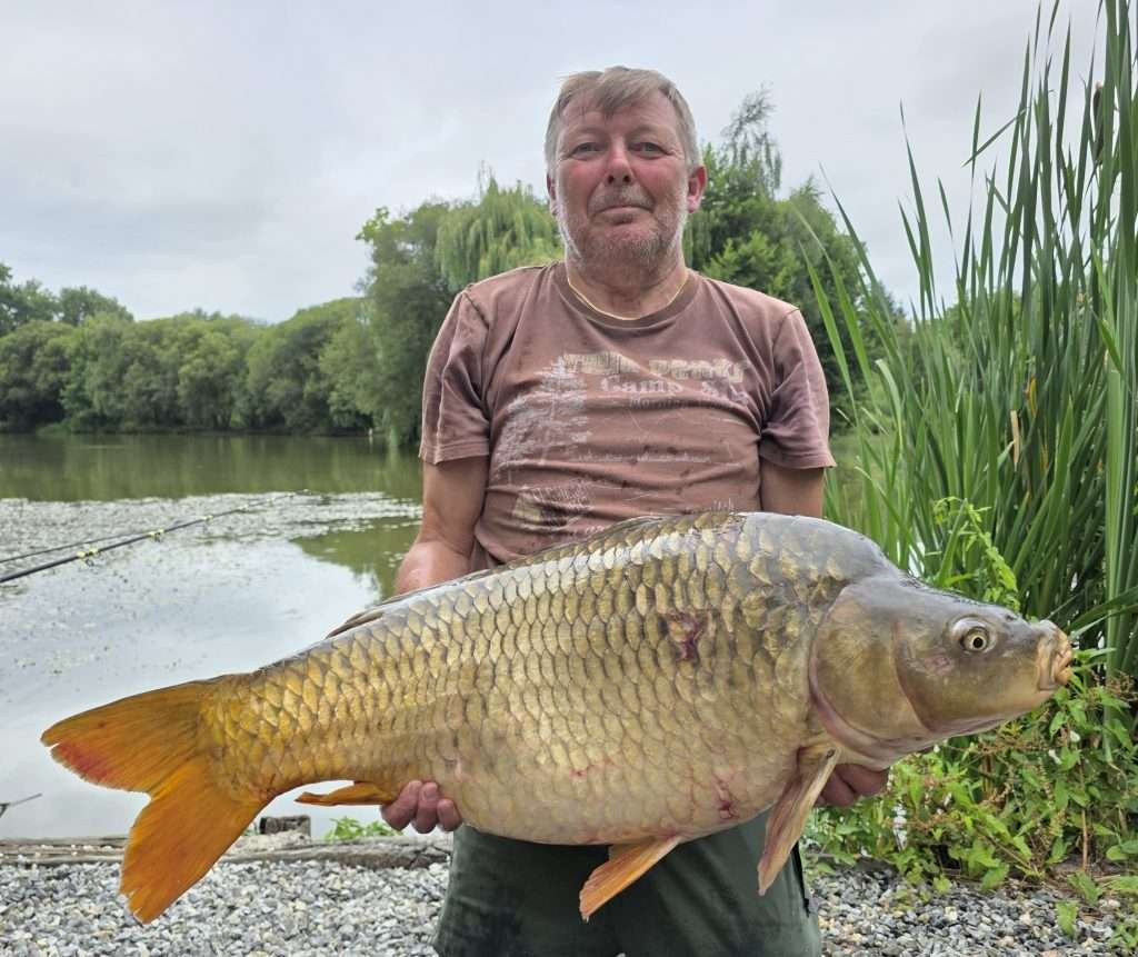 carp fishing holiday france