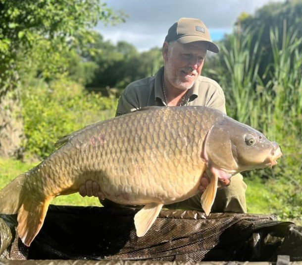 carp fishing holiday france